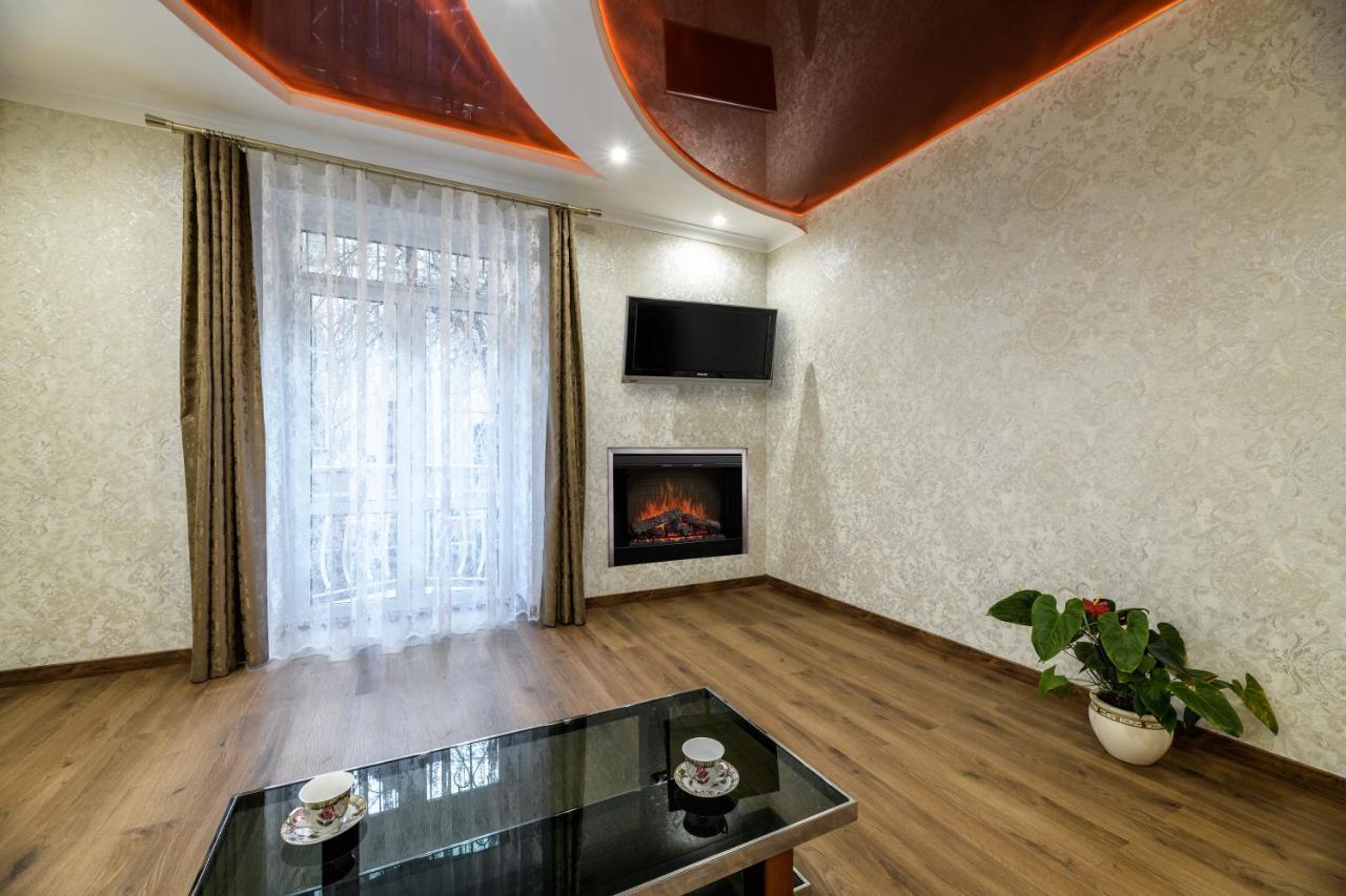 Kyivska Apartments リヴィウ エクステリア 写真